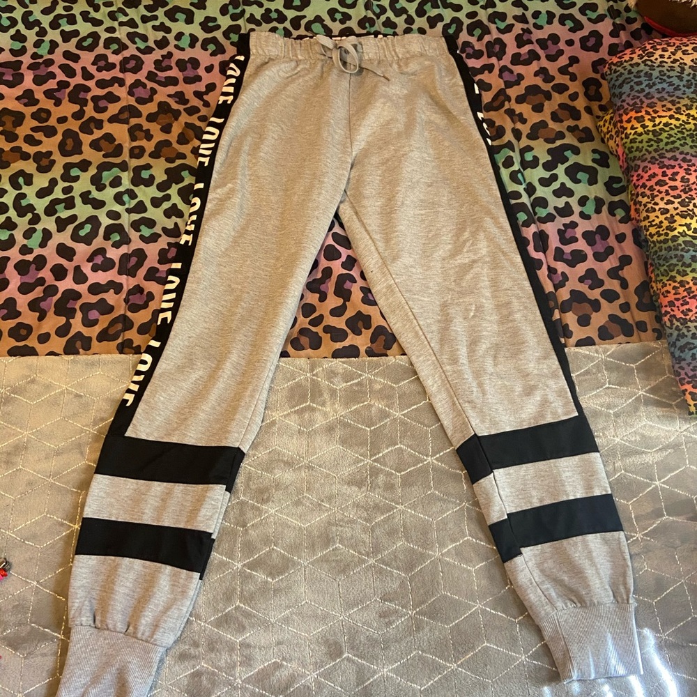 Jogging pants